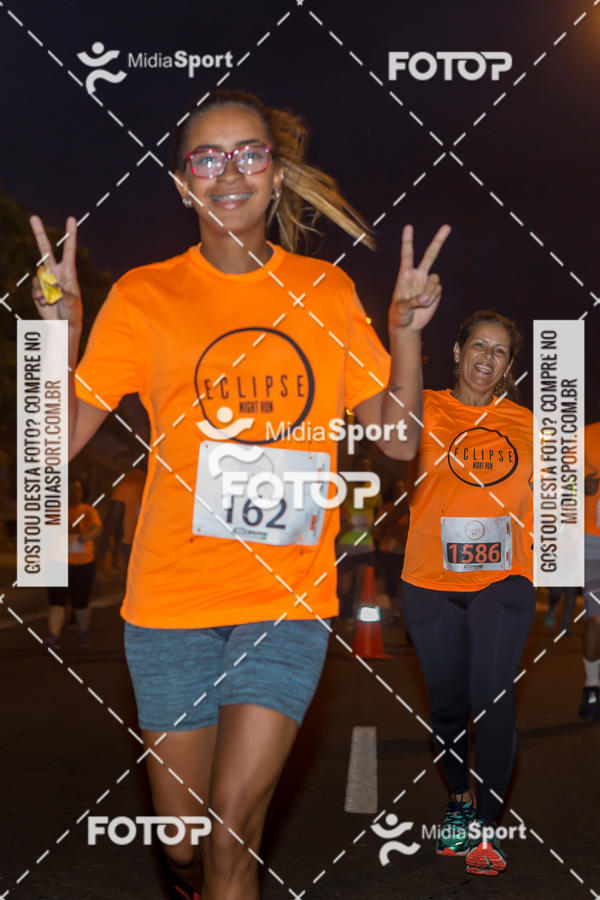 Buy your photos of the eventEclipse Night Run - Etapa Recreio on Fotop