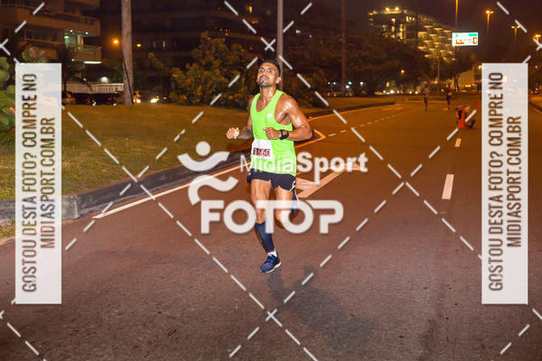 Buy your photos of the eventEclipse Night Run - Etapa Recreio on Fotop