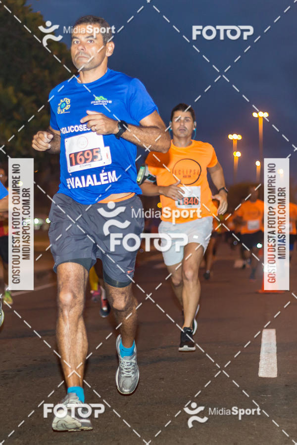 Buy your photos of the eventEclipse Night Run - Etapa Recreio on Fotop