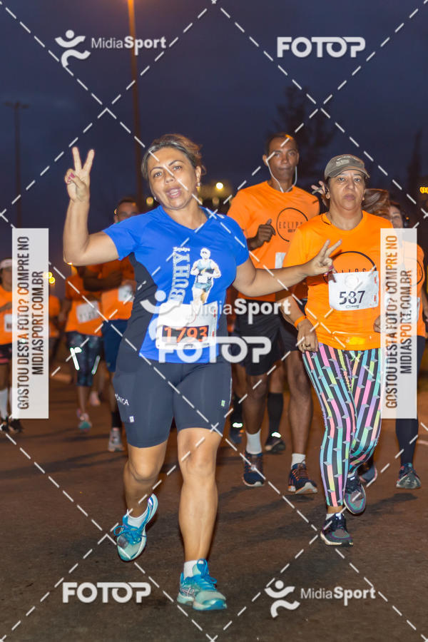 Buy your photos of the eventEclipse Night Run - Etapa Recreio on Fotop