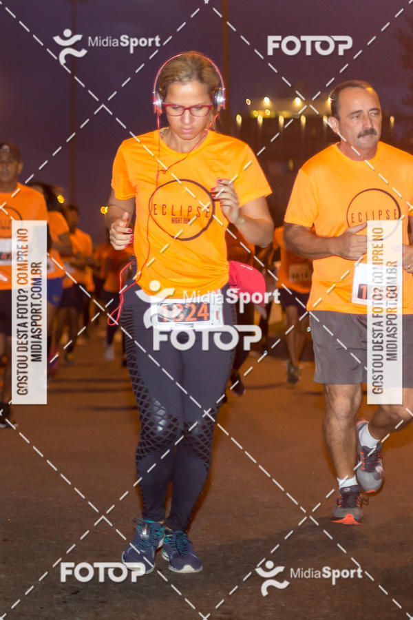 Buy your photos of the eventEclipse Night Run - Etapa Recreio on Fotop