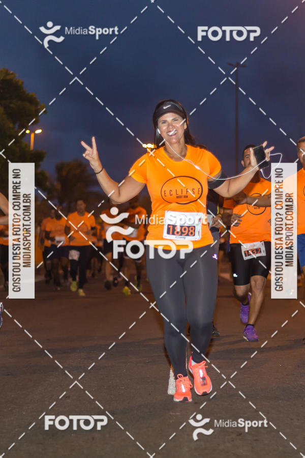 Buy your photos of the eventEclipse Night Run - Etapa Recreio on Fotop