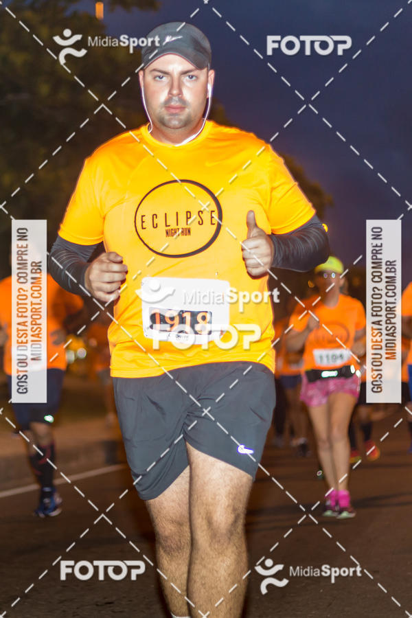 Buy your photos of the eventEclipse Night Run - Etapa Recreio on Fotop