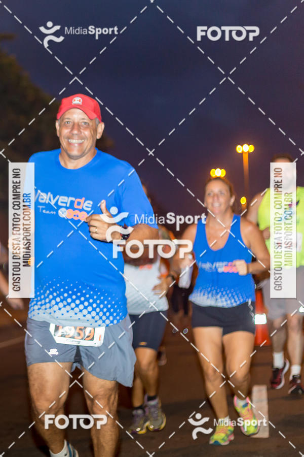 Buy your photos of the eventEclipse Night Run - Etapa Recreio on Fotop