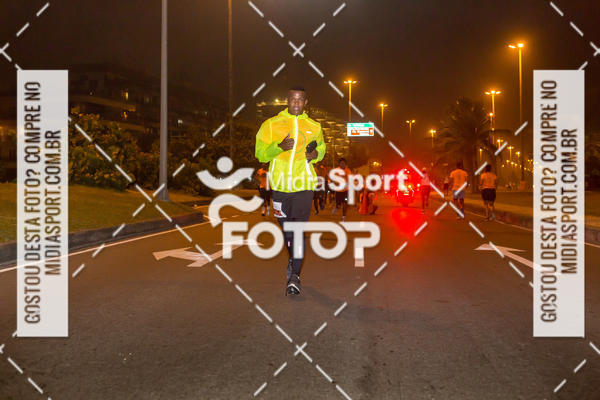 Buy your photos of the eventEclipse Night Run - Etapa Recreio on Fotop