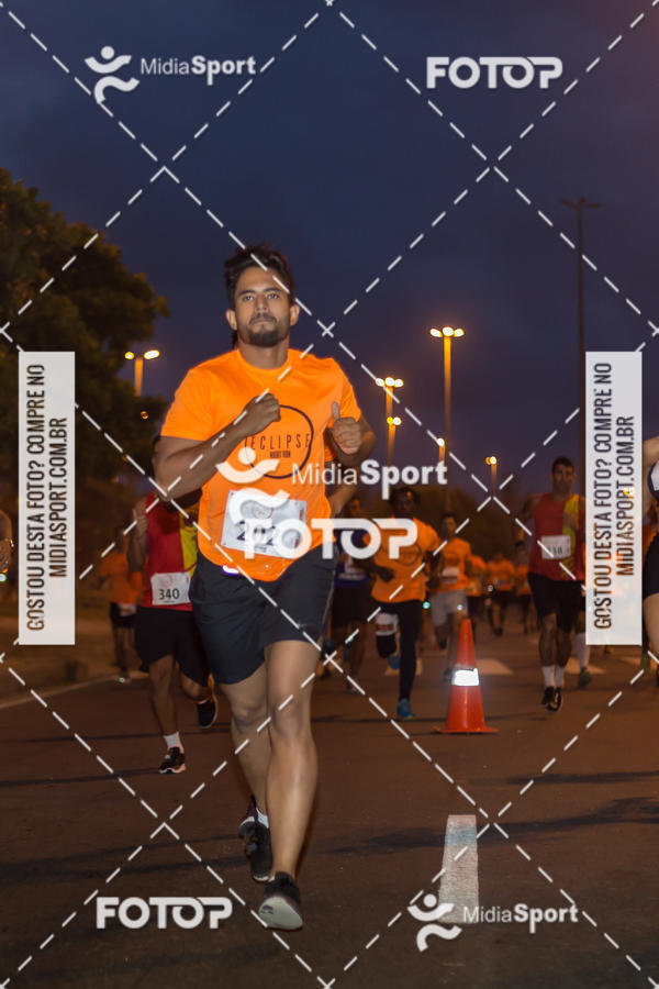 Buy your photos of the eventEclipse Night Run - Etapa Recreio on Fotop