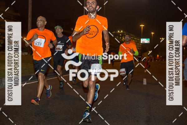 Buy your photos of the eventEclipse Night Run - Etapa Recreio on Fotop