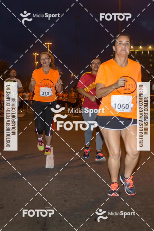 Buy your photos of the eventEclipse Night Run - Etapa Recreio on Fotop