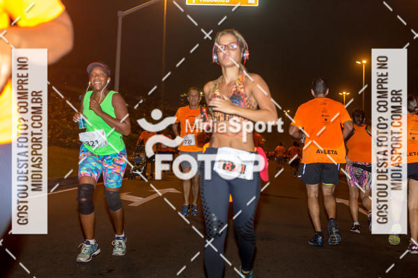 Buy your photos of the eventEclipse Night Run - Etapa Recreio on Fotop