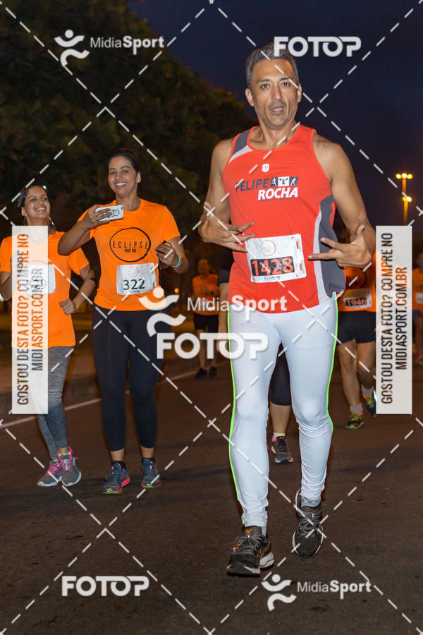 Buy your photos of the eventEclipse Night Run - Etapa Recreio on Fotop