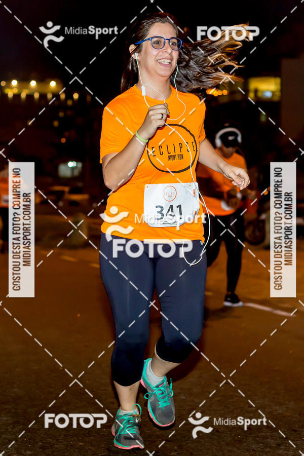 Buy your photos of the eventEclipse Night Run - Etapa Recreio on Fotop