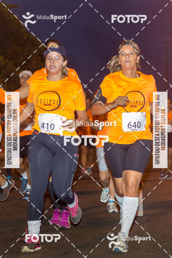 Buy your photos of the eventEclipse Night Run - Etapa Recreio on Fotop
