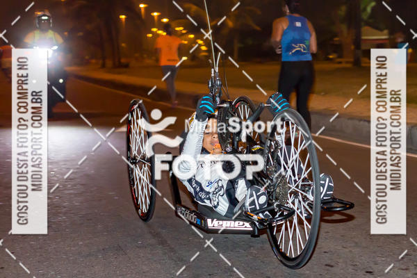 Buy your photos of the eventEclipse Night Run - Etapa Recreio on Fotop