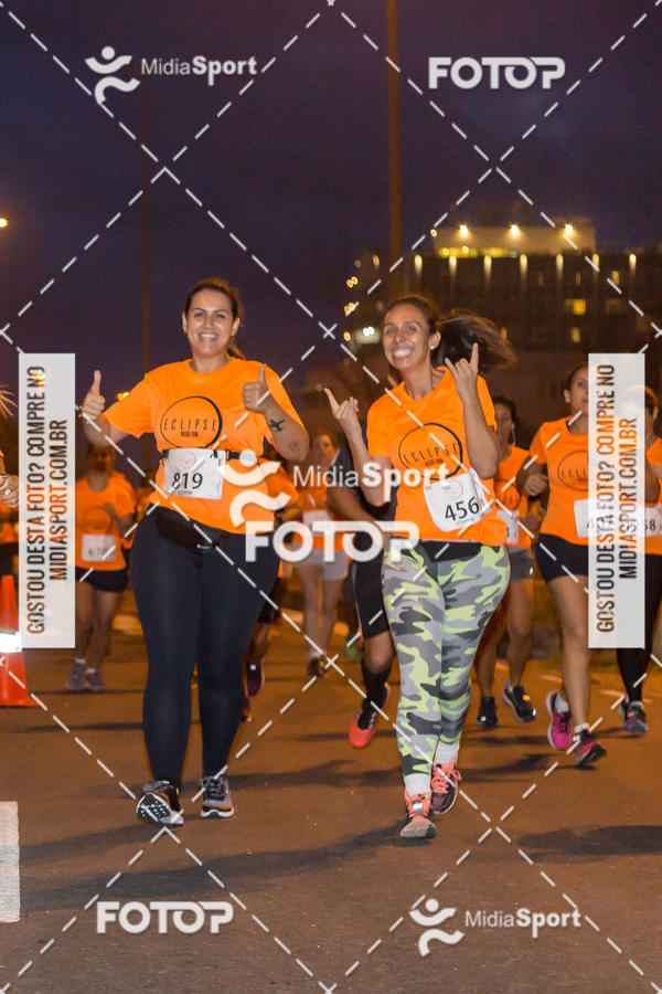 Buy your photos of the eventEclipse Night Run - Etapa Recreio on Fotop