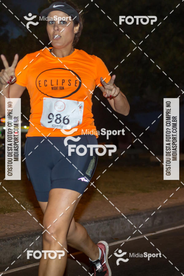 Buy your photos of the eventEclipse Night Run - Etapa Recreio on Fotop