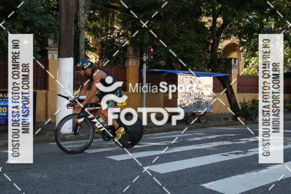 Buy your photos of the event27 Triathlon Internacional de Santos  on Fotop