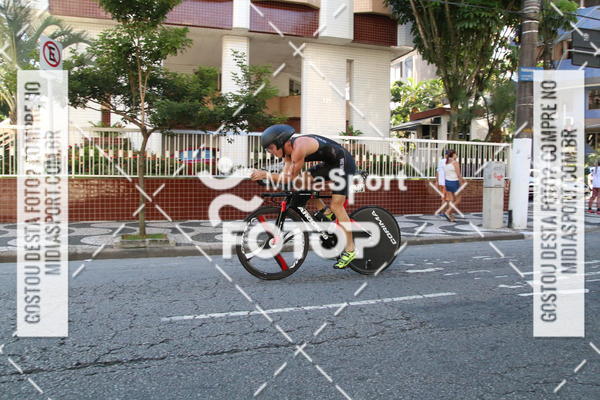 Buy your photos of the event27 Triathlon Internacional de Santos  on Fotop