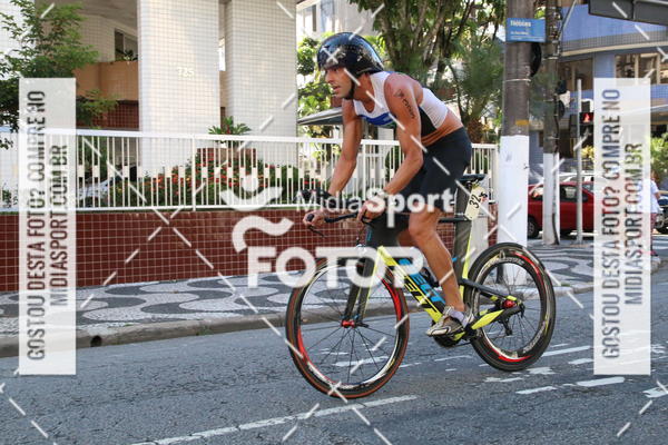 Buy your photos of the event27 Triathlon Internacional de Santos  on Fotop
