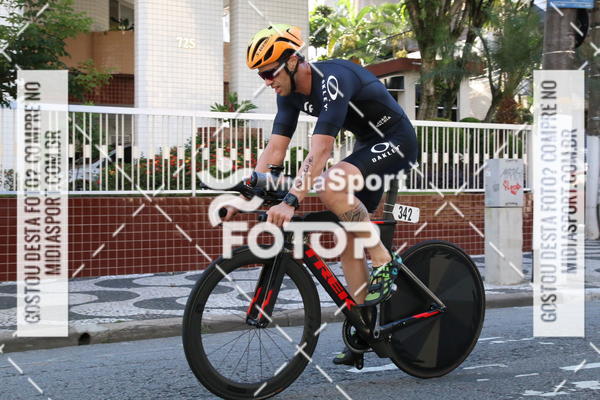 Buy your photos of the event27 Triathlon Internacional de Santos  on Fotop