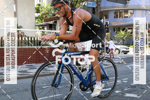 Buy your photos of the event27 Triathlon Internacional de Santos  on Fotop