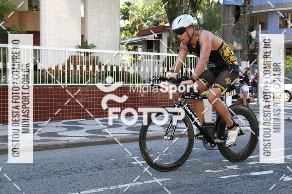 Buy your photos of the event27 Triathlon Internacional de Santos  on Fotop