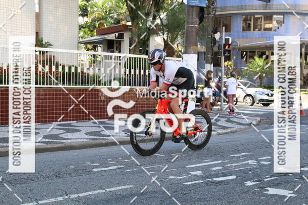 Buy your photos of the event27 Triathlon Internacional de Santos  on Fotop