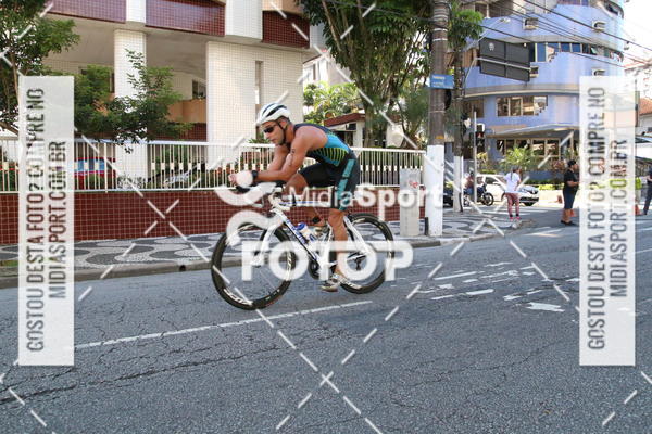Buy your photos of the event27 Triathlon Internacional de Santos  on Fotop