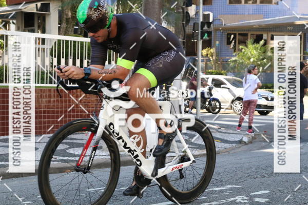 Buy your photos of the event27 Triathlon Internacional de Santos  on Fotop