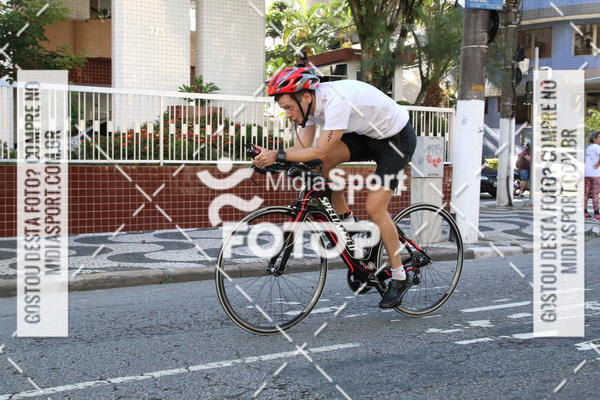 Buy your photos of the event27 Triathlon Internacional de Santos  on Fotop