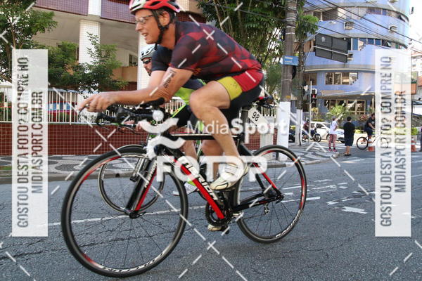 Buy your photos of the event27 Triathlon Internacional de Santos  on Fotop