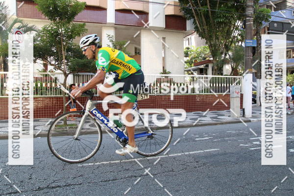 Buy your photos of the event27 Triathlon Internacional de Santos  on Fotop
