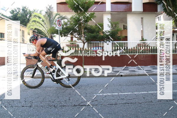 Buy your photos of the event27 Triathlon Internacional de Santos  on Fotop