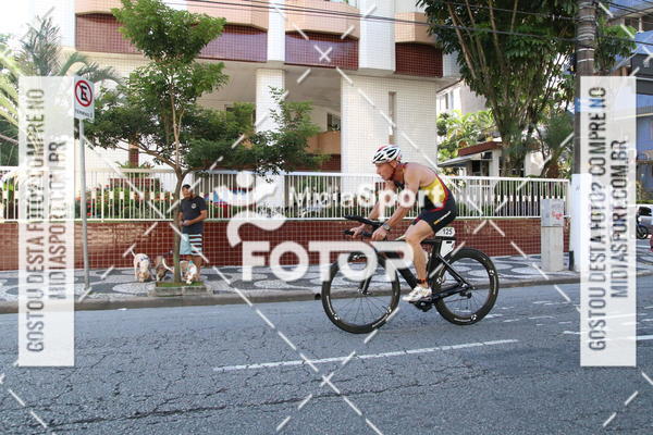 Buy your photos of the event27 Triathlon Internacional de Santos  on Fotop