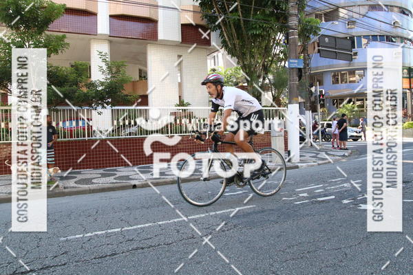 Buy your photos of the event27 Triathlon Internacional de Santos  on Fotop