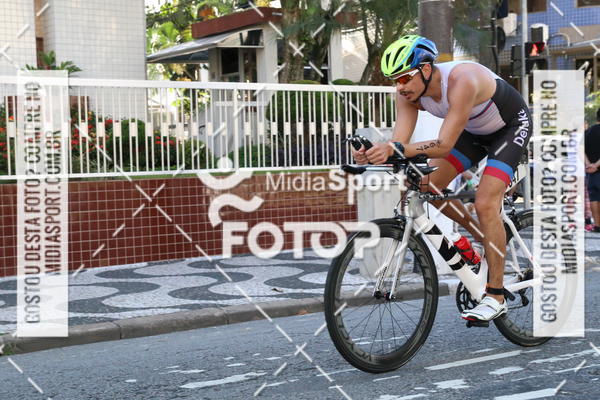 Buy your photos of the event27 Triathlon Internacional de Santos  on Fotop