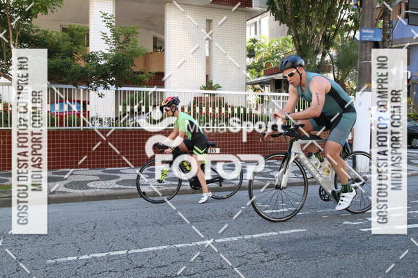 Buy your photos of the event27 Triathlon Internacional de Santos  on Fotop