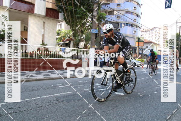Buy your photos of the event27 Triathlon Internacional de Santos  on Fotop