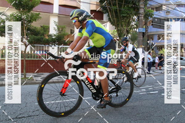 Buy your photos of the event27 Triathlon Internacional de Santos  on Fotop