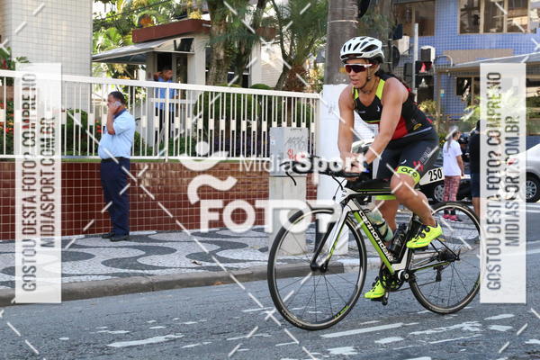 Buy your photos of the event27 Triathlon Internacional de Santos  on Fotop