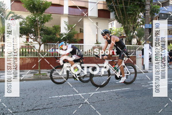 Buy your photos of the event27 Triathlon Internacional de Santos  on Fotop