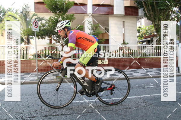 Buy your photos of the event27 Triathlon Internacional de Santos  on Fotop