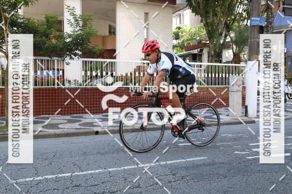 Buy your photos of the event27 Triathlon Internacional de Santos  on Fotop