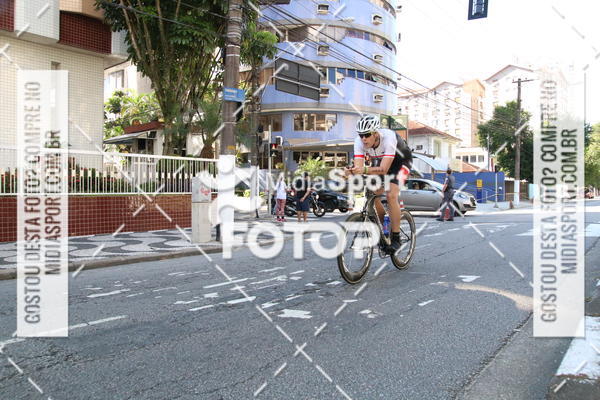 Buy your photos of the event27 Triathlon Internacional de Santos  on Fotop