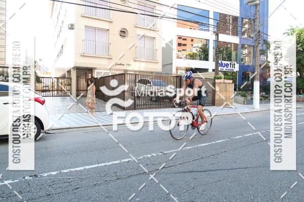 Buy your photos of the event27 Triathlon Internacional de Santos  on Fotop