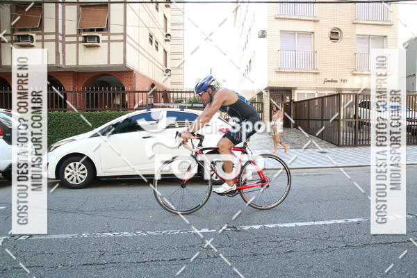 Buy your photos of the event27 Triathlon Internacional de Santos  on Fotop