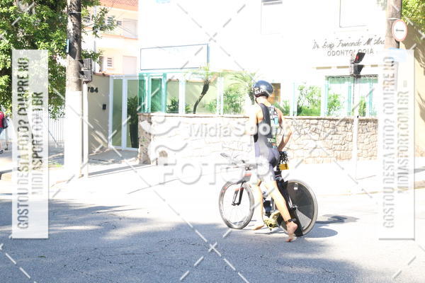 Buy your photos of the event27 Triathlon Internacional de Santos  on Fotop