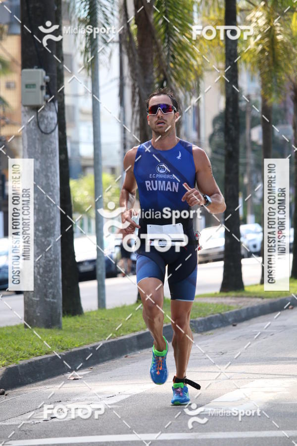 Buy your photos of the event27 Triathlon Internacional de Santos  on Fotop