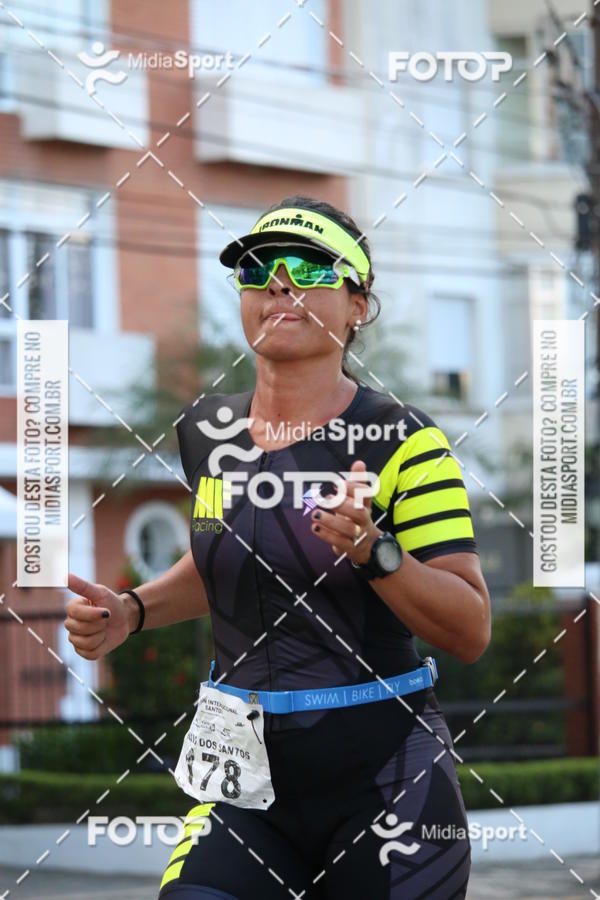 Buy your photos of the event27 Triathlon Internacional de Santos  on Fotop