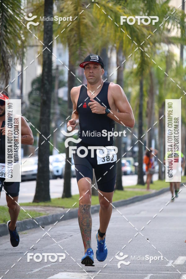 Buy your photos of the event27 Triathlon Internacional de Santos  on Fotop