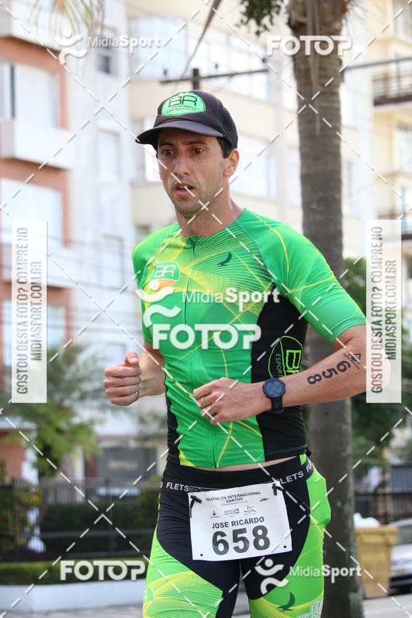 Buy your photos of the event27 Triathlon Internacional de Santos  on Fotop
